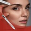 Stylo contour des sourcils et surligneur 4 en 1